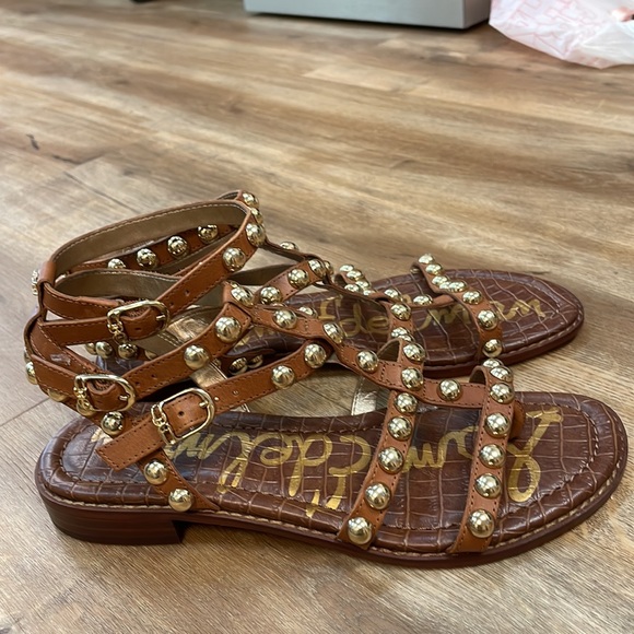 New Women’s Sam Edelman Eavan Studded Gladiator sandals!🔥🔥🔥 - Picture 4 of 11